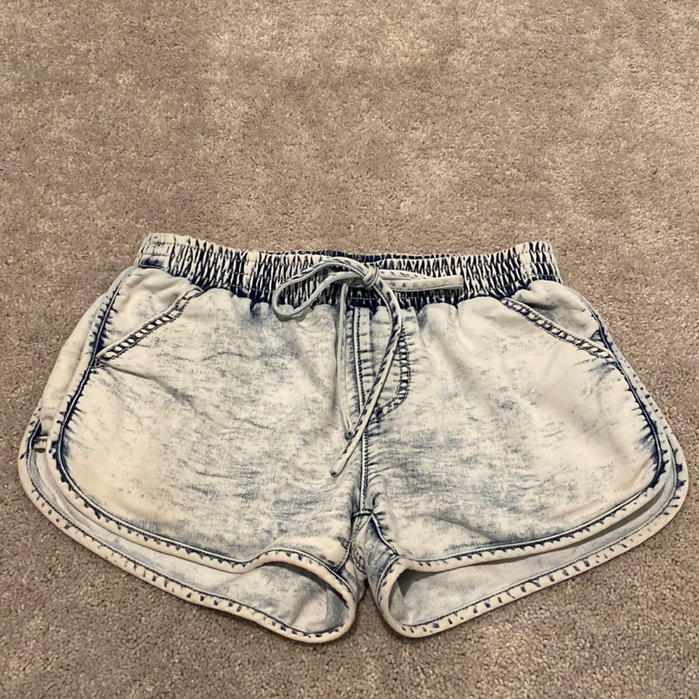 Mossimo women’s denim look lounge shorts. Size small